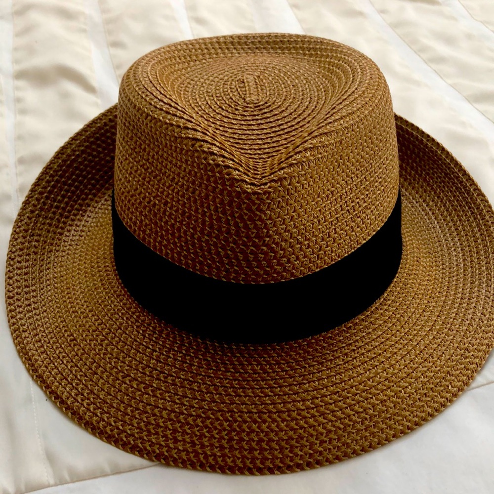 Eric Javits Squishee hat. NWT